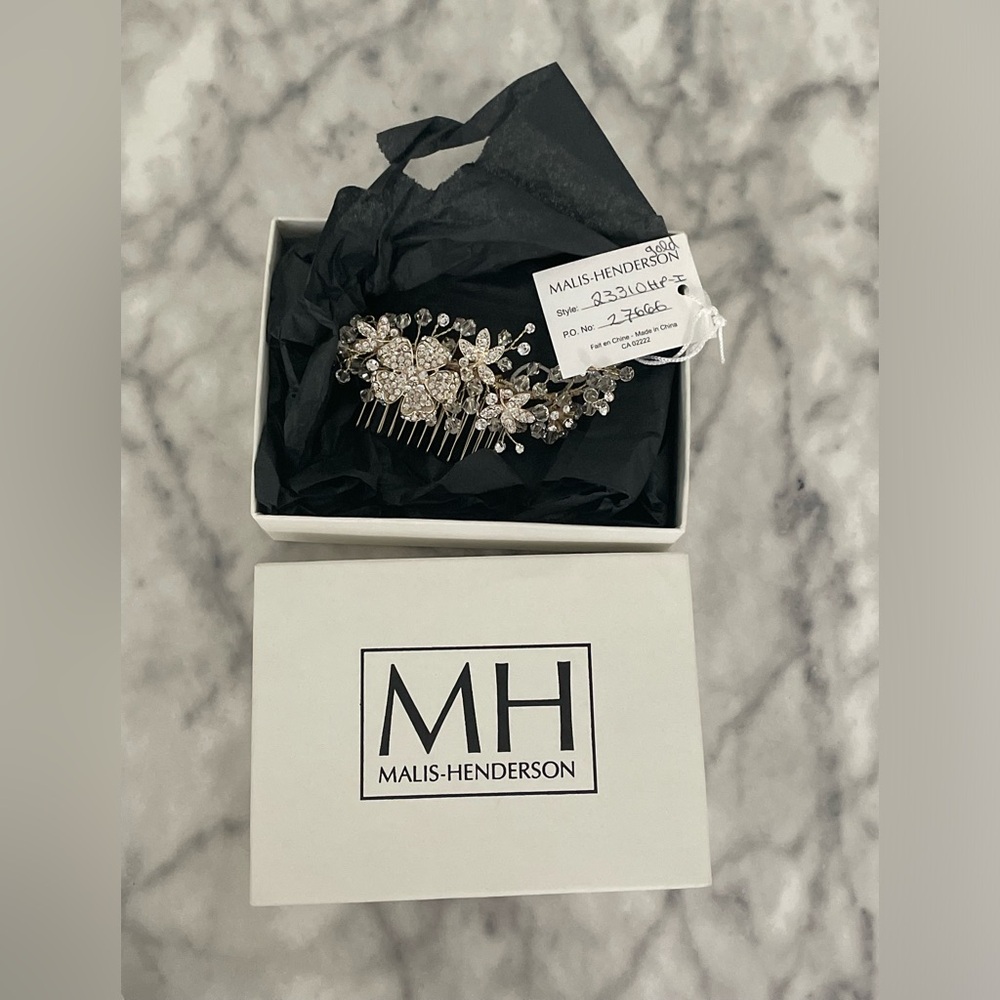 Malis Henderson Gold Bridal Comb - NWT